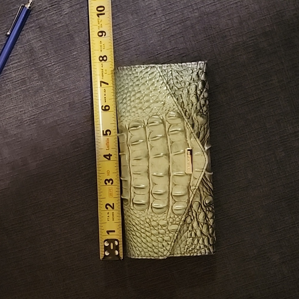Brahmin Haven Ombre Veronica clutch/wallet. - Picture 2 of 9